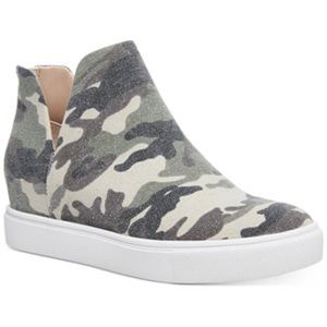 Steve Madden Georgie camo wedge sneaker